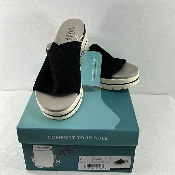 Cliffs by WHITE MOUNTAIN Shoes - Cliffs by White Mountain Typhoon Wedge Sandal Black Size 7.5